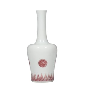 Qing Dynasty Kangxi Period Underglaze Red Long-Neck Vase