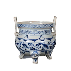 Yuan Dynasty Blue and White Tripod Censer with Lotus Scroll Design