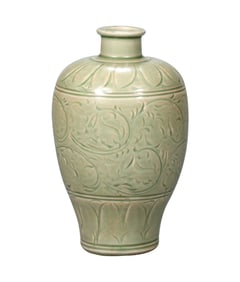 Song Dynasty Yaozhou Ware Carved Meiping Vase