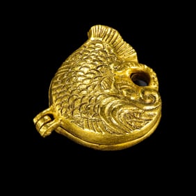 Liao–Jin Period Pure Gold Hinged Box with Makara Design