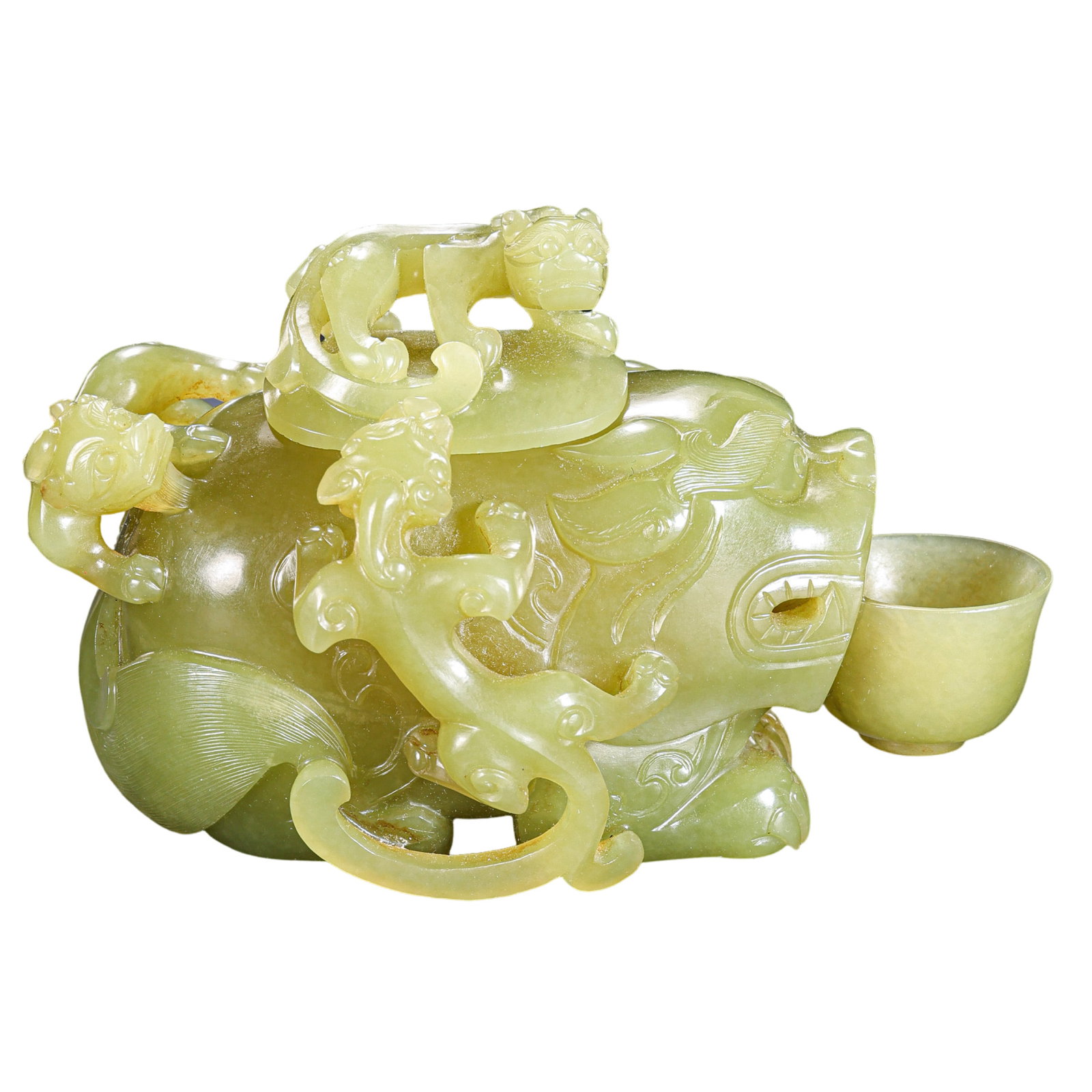 Qing Dynasty Hetian Yellow Jade Mythical-Beast Water Pot: Qing dynasty; length: 9.5 cm / 3.74 in; height: 6.5 cm / 2.56 in; weight: 194 g / 6.84 ozCondition and Provenance?Condition: Overall in good condition. The Hetian yellow jade is smooth and finely poli