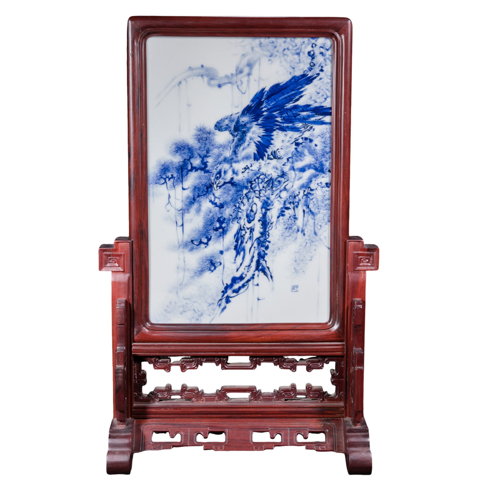 A Blue-and-White Porcelain Plaque Table Screen in the Wang Bu Style, 20th Century: approx. 59 cm (23.2 in), Width: approx. 34 cm (13.4 in), 20th CenturyCondition & Provenance:?In good condition. The porcelain plaque is well preserved with a clear painted surface and rich tonal varia