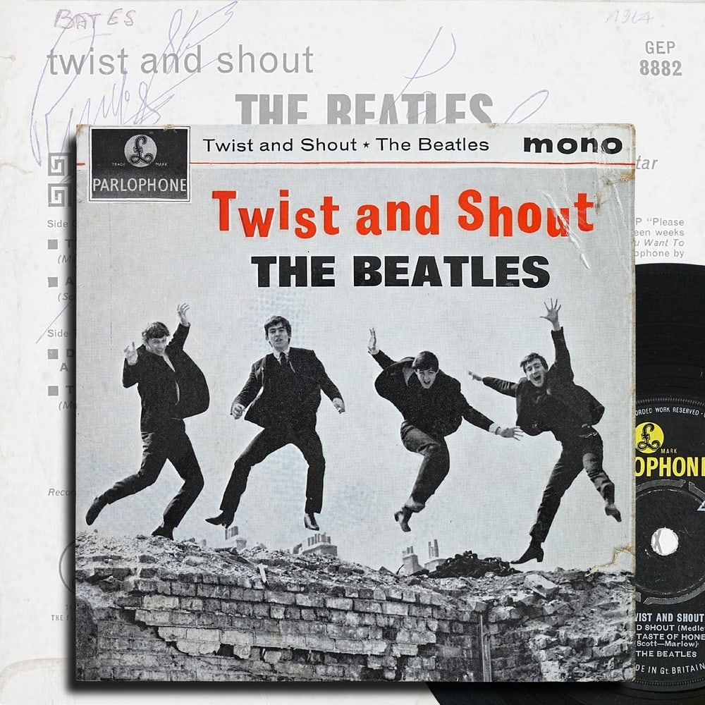 THE BEATLES FULLY SIGNED "TWIST AND SHOUT" EP (U.K. FIRST PRESSING, MONO)