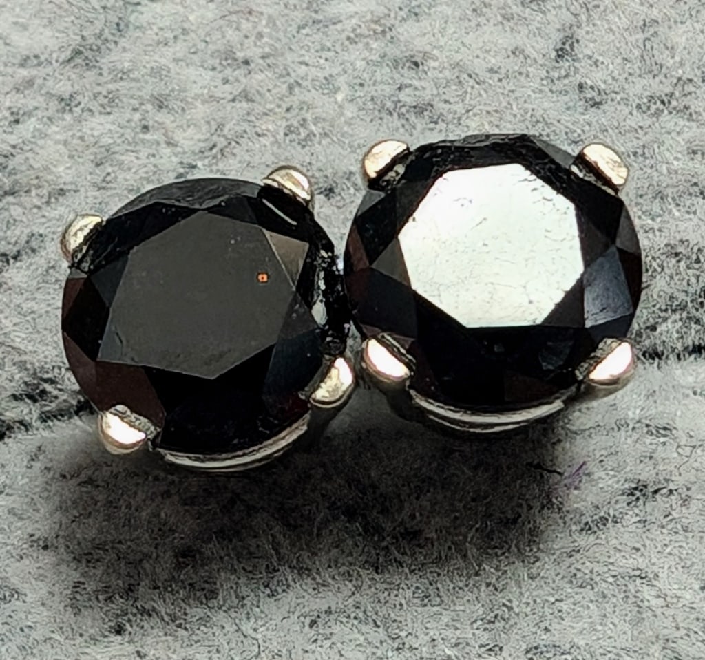 APPR $700 14K Gold 0.57G Black Diamond 0.42ct Earr (1 of 3)