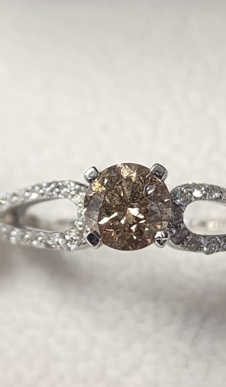 APPR $4770 14K Gold  Diamond (0.85Ct,I1,Chocolate) (1 of 6)