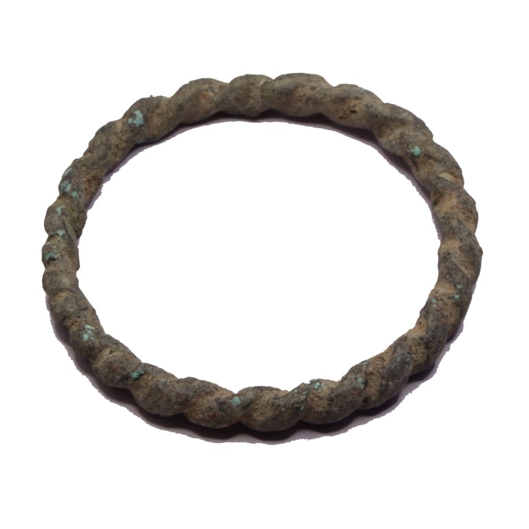 Twisted Bronze Viking Bracelet 5 cm (1 of 2)
