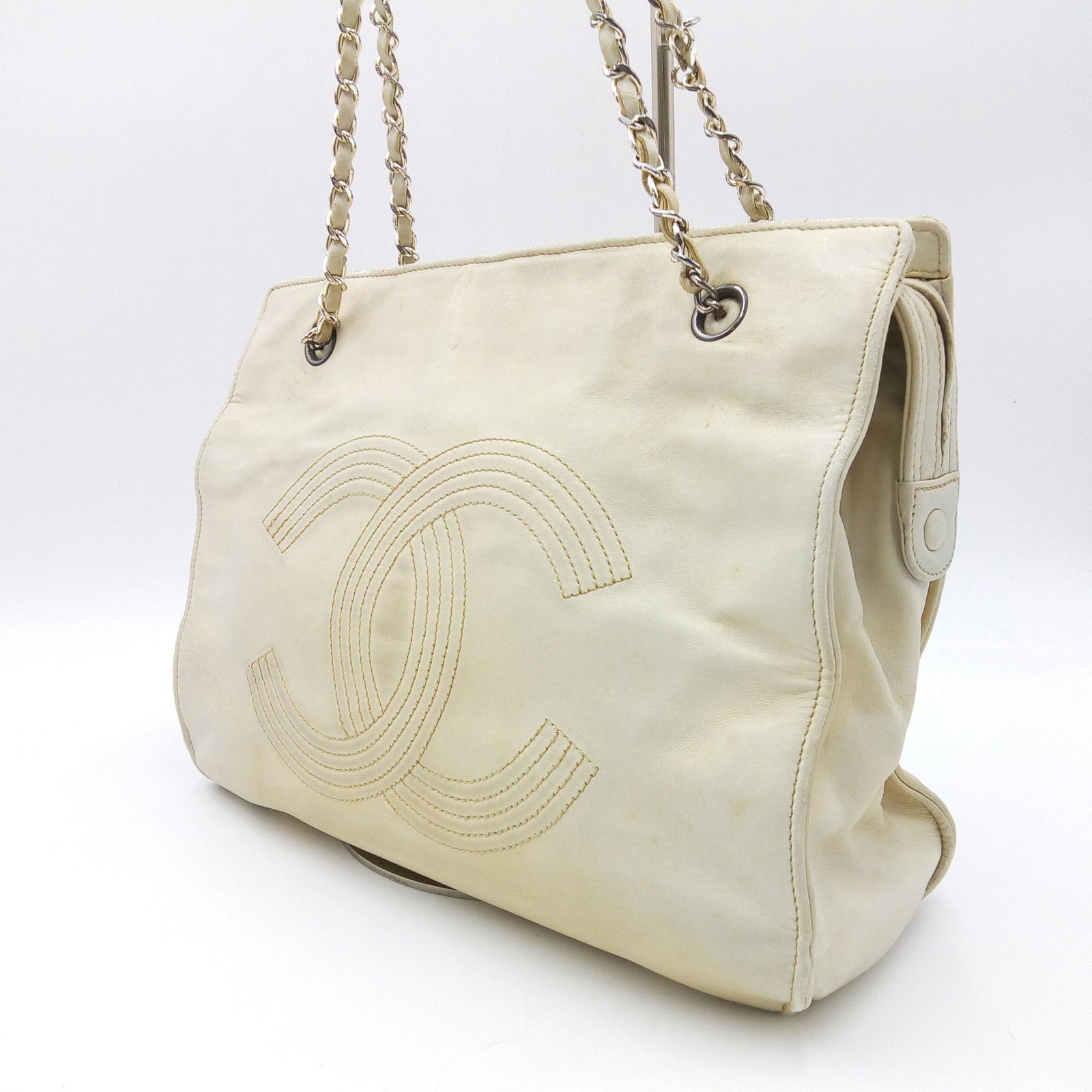 Chanel - Chain shoulder bag, Leather (1 of 10)