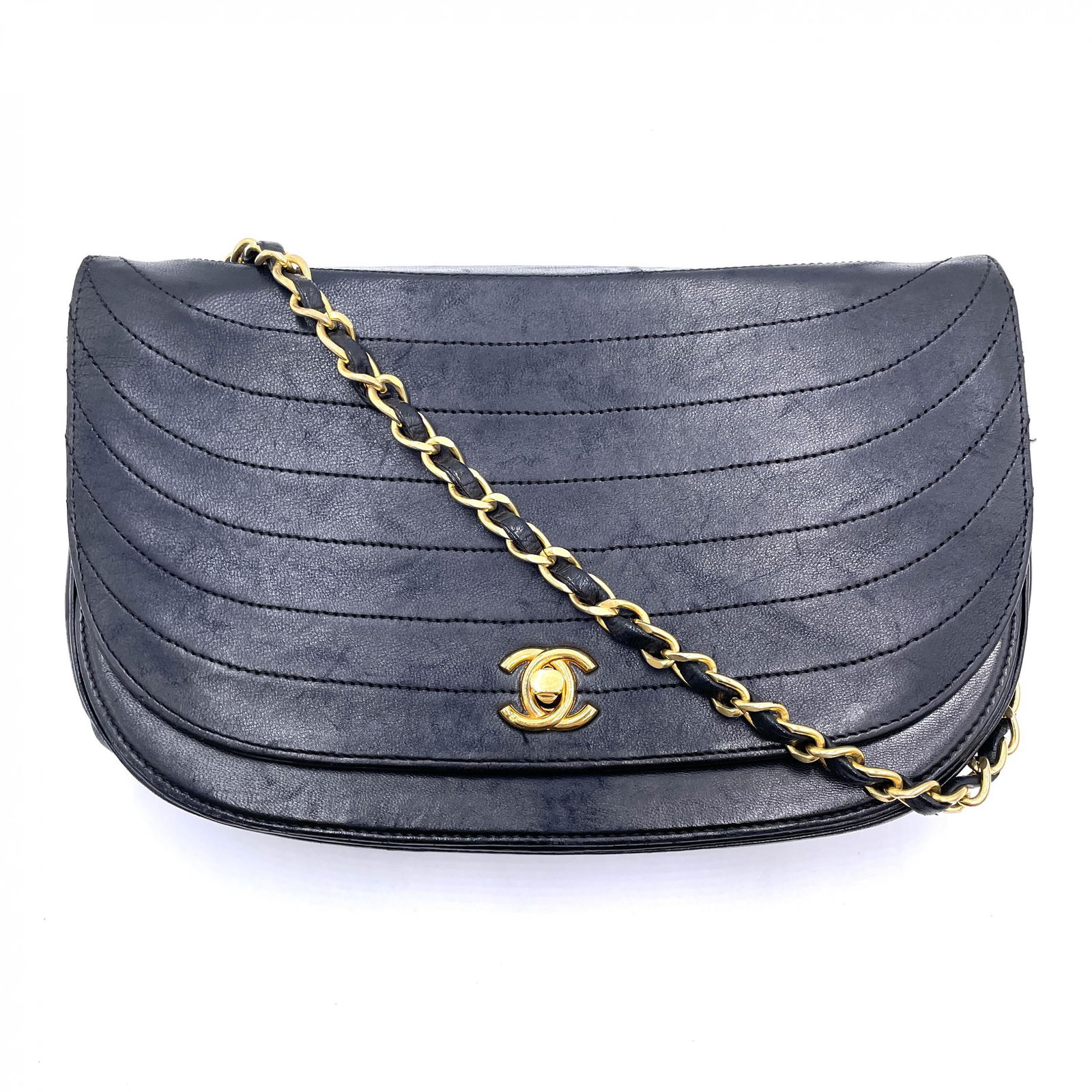 Chanel Chain shoulder bag, Half moon, Chevron stitch, (1 of 10)