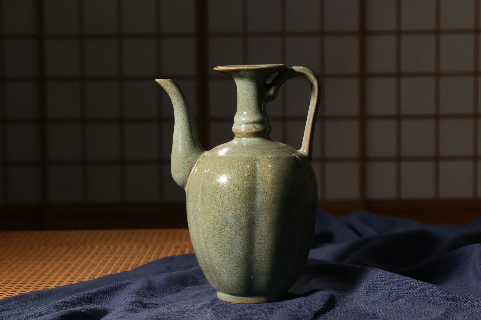 Song dynasty, Jun kiln porcelain jug (1 of 9)