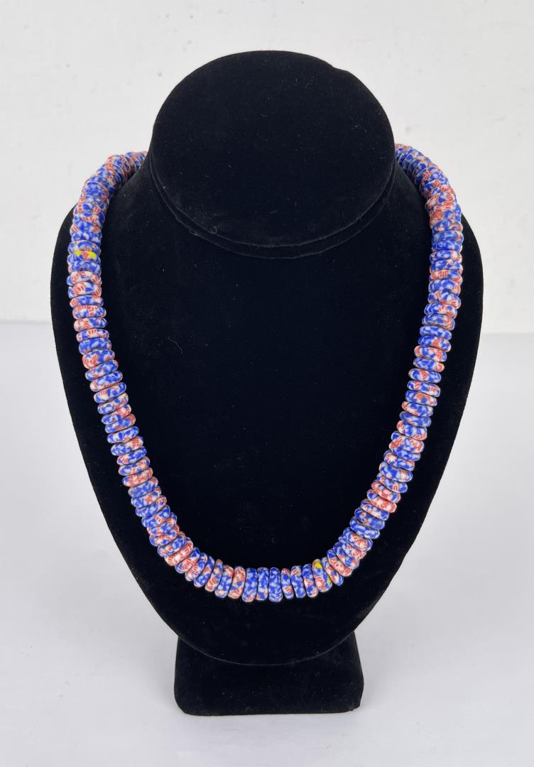 Antique Native American Trade Bead Necklace: Nice old group of beads.