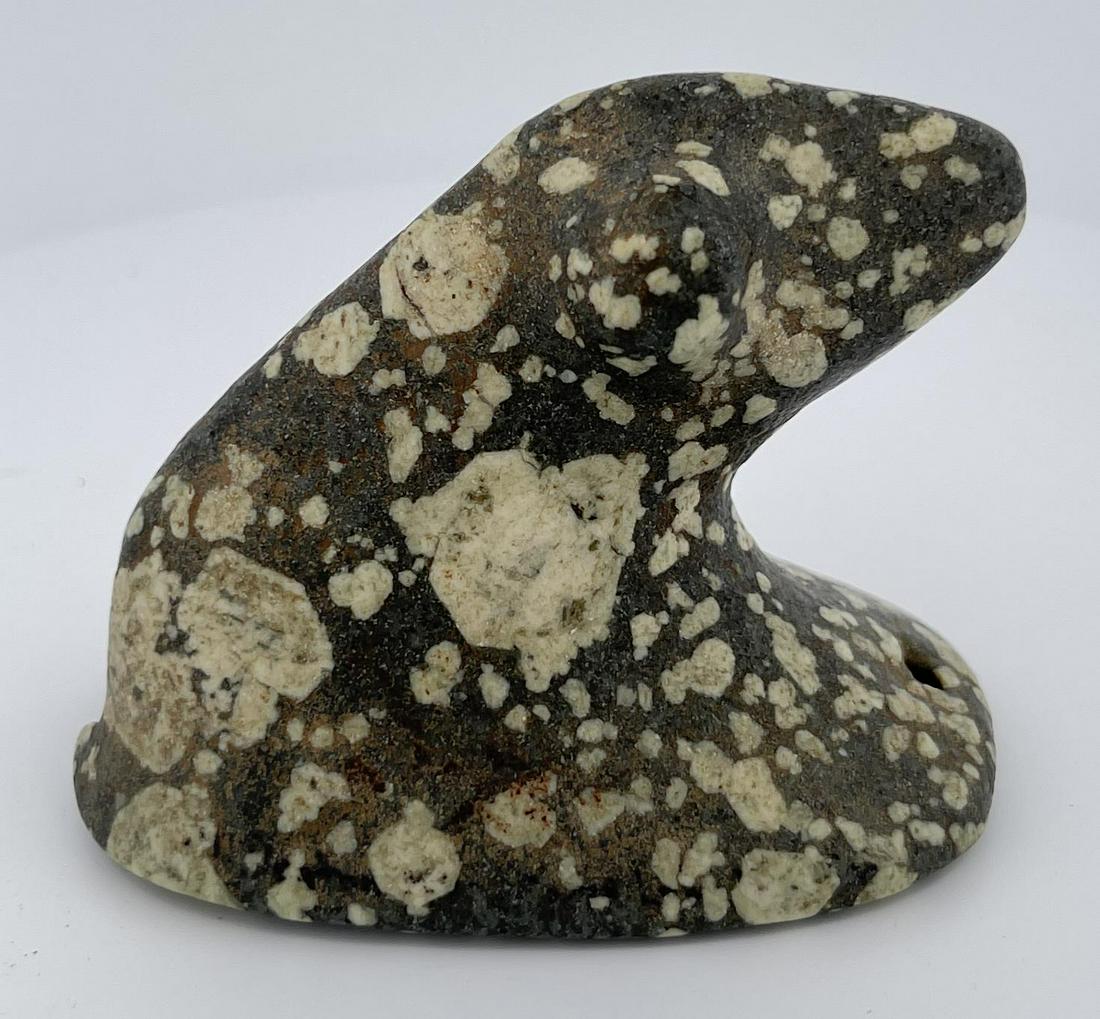Porphyry Pop Eyed Bust Birdstone Indiana: Porphyry Pop Eyed Bird Stone. Found on Carrs Lake Farm by Max Deaton in Kosciusko County Indiana in 1921. Museum label on base. Phenomenal Authentic Example.
