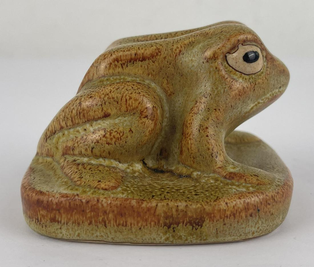 Pigeon Forge Pottery Frog or Toad (1 of 7)