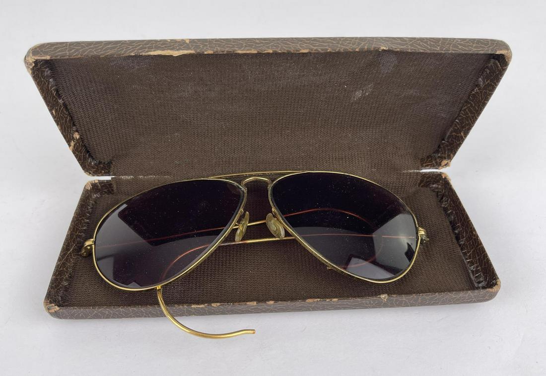 Vintage Ray Ban Aviator Sunglasses (1 of 5)