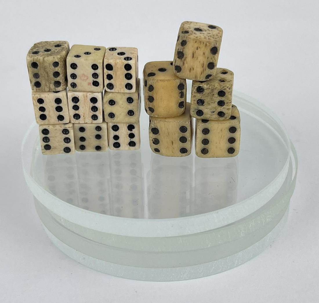 Civil War Bone Gambling Dice: Very nice grouping. Civil War era.