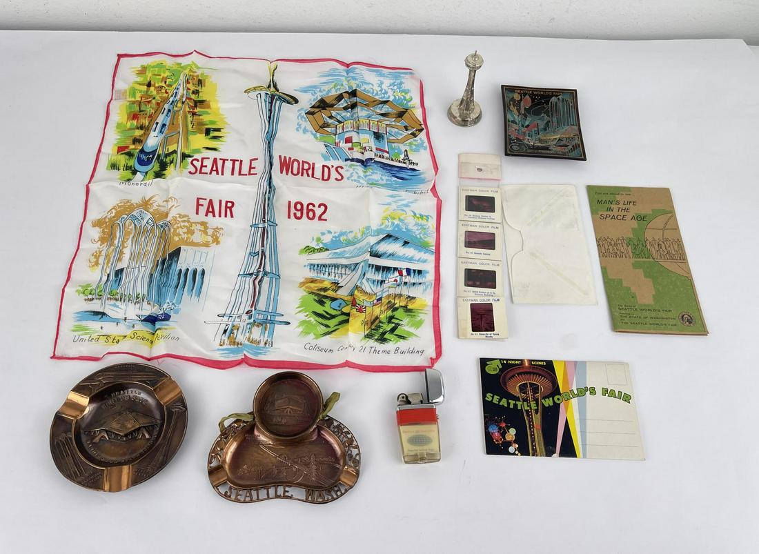 1962 Seattle Worlds Fair Collectables: Nice grouping.