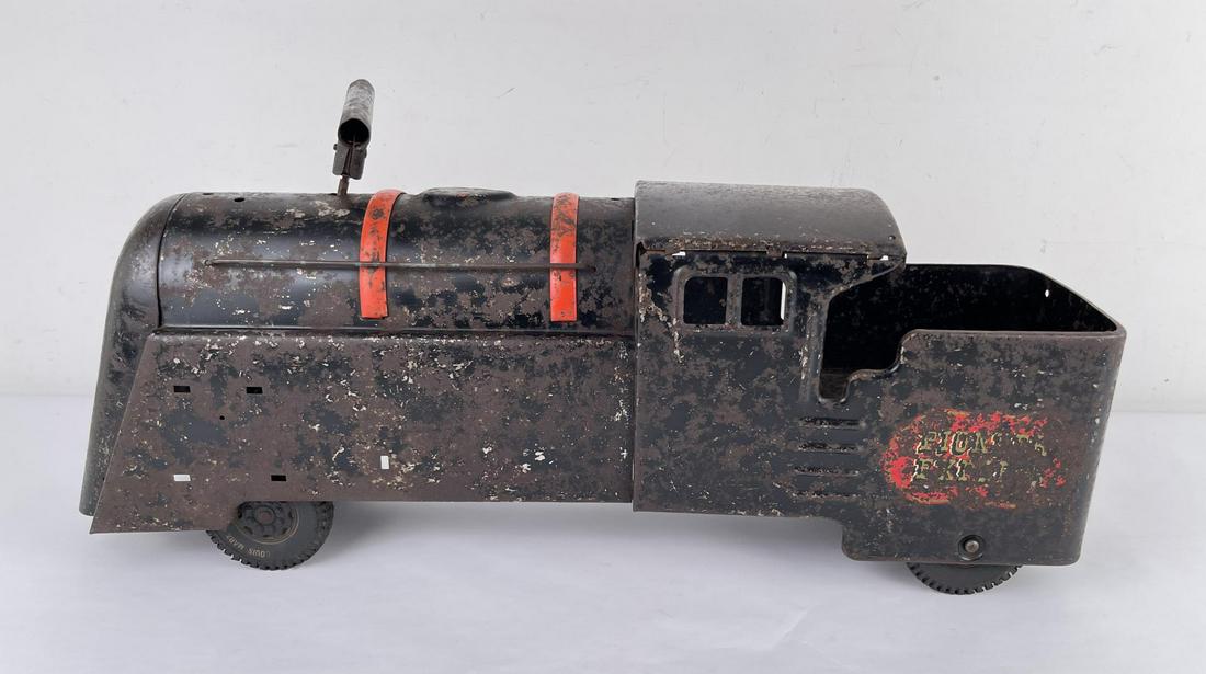 Marx Pressed Steel Ride on Train Toy (1 of 9)