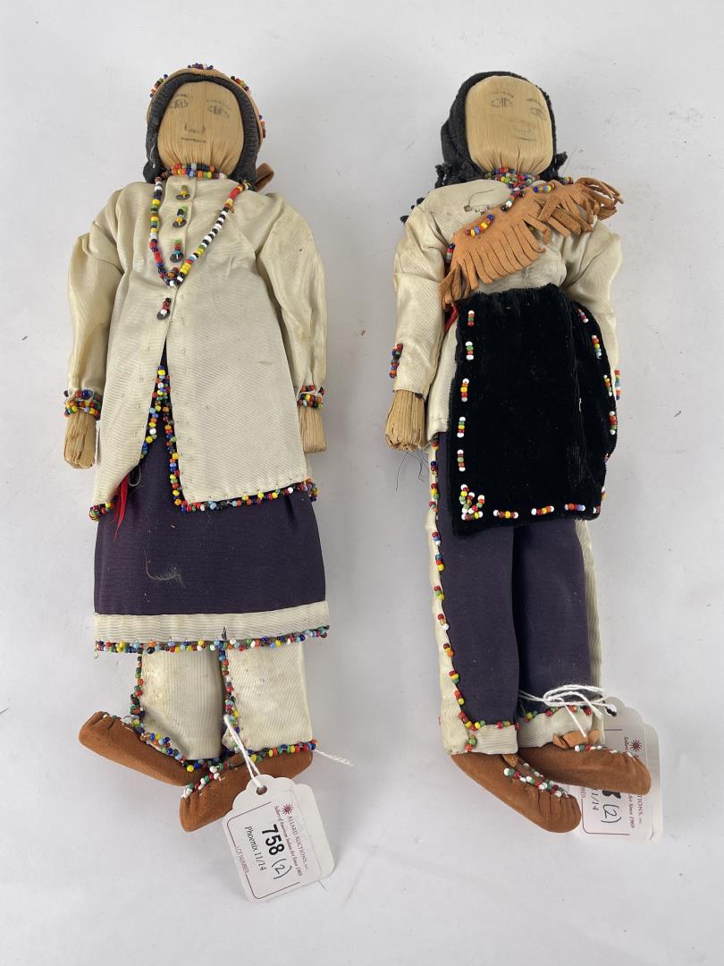 Pair of Iroquois Indian Dolls (1 of 7)