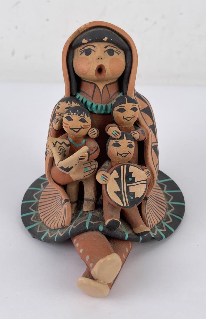 Native American Indian Pottery Story Teller: 5" tall. Allard Auction Collection Inv: 49744 MIL