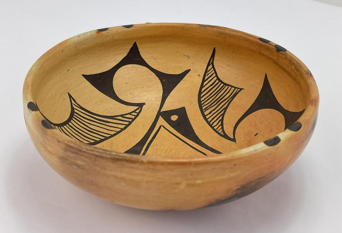 Hopi Indian Pottery Bowl Pot (1 of 9)