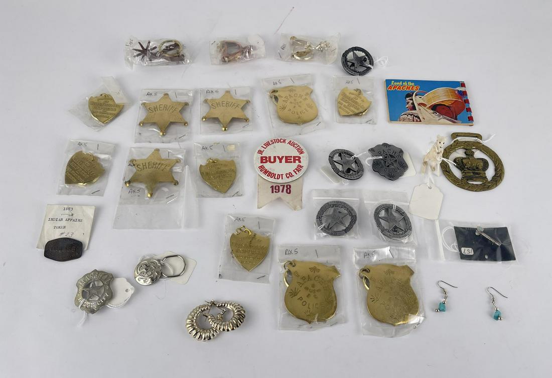 Group of Assorted Western Collectables (1 of 9)