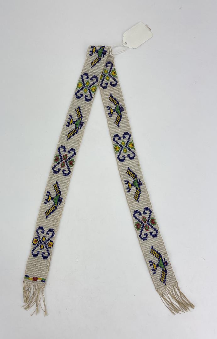 Native American Indian Beaded Necklace (1 of 10)