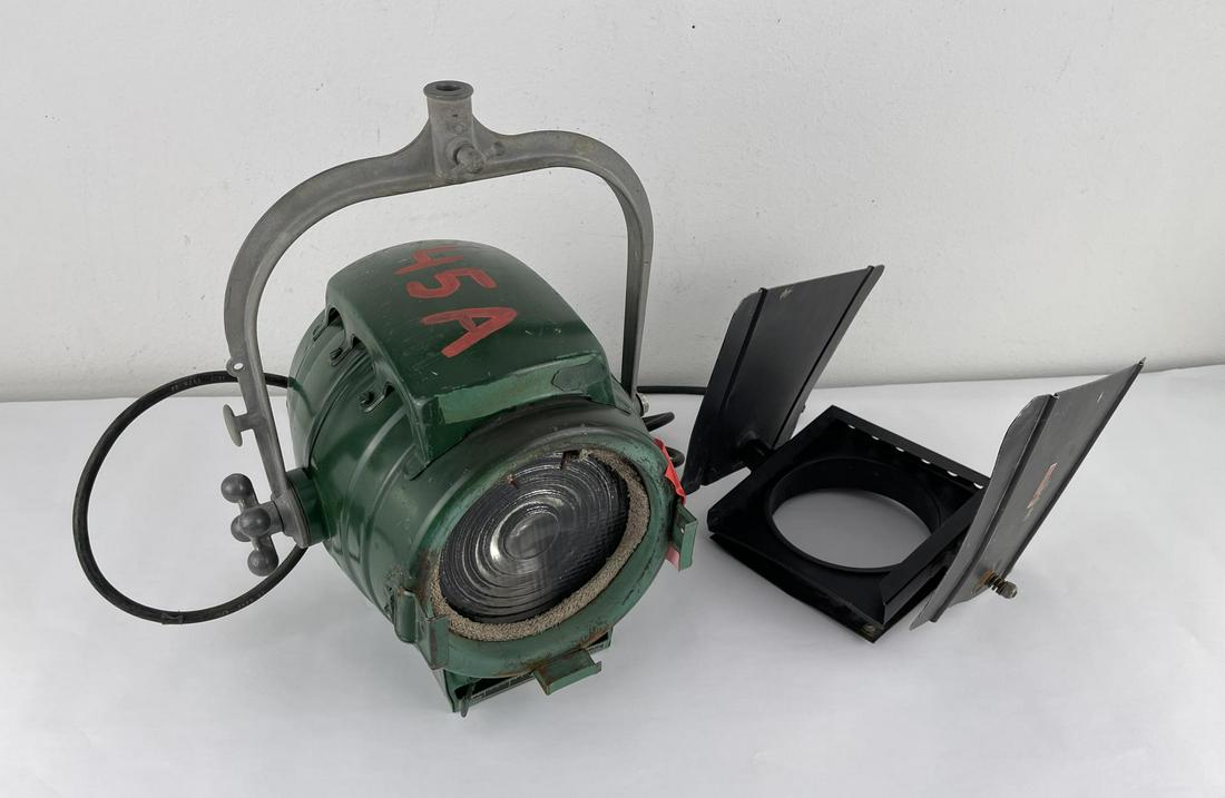 Bardwell McAlister Baby Movie Spotlight B&M (1 of 20)