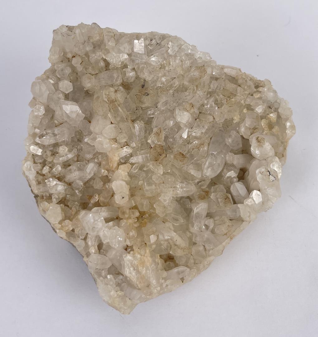 Quartz Mount Ida Arkansas: Very nice mineral specimen. 1080 grams, 5 1/2" long.