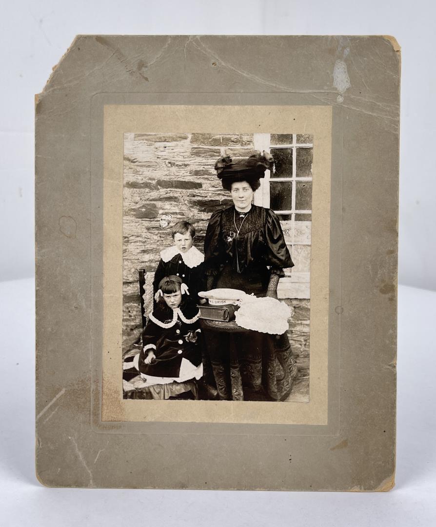 WW1 British Navy Memorial Photo (1 of 5)