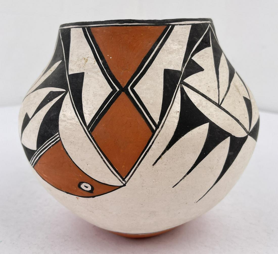 Acoma Pueblo Indian Pottery Pot Vase (1 of 7)