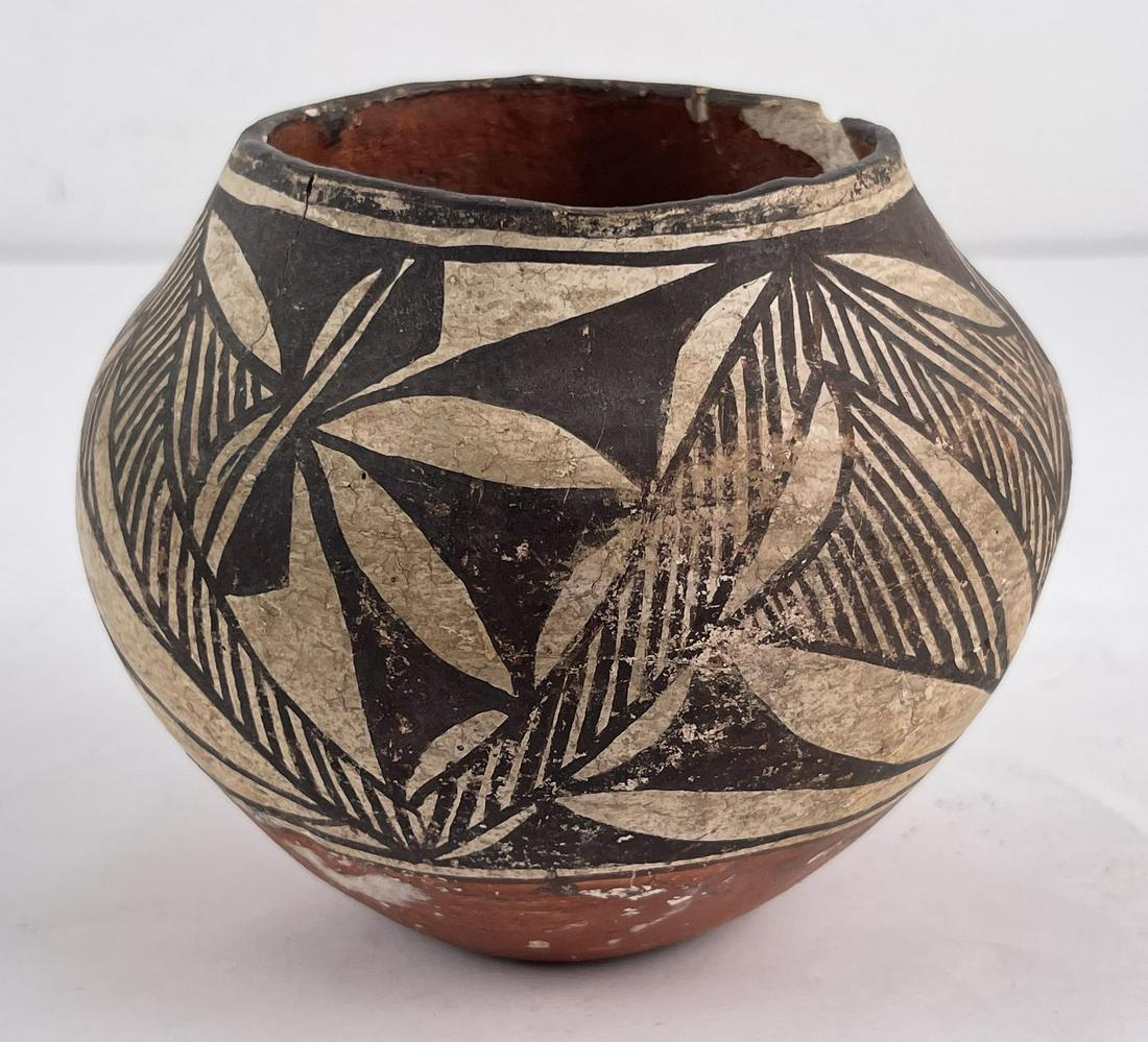 Antique Zia Pueblo Indian Pottery Pot: 4 1/8" tall, 4 1/4" diameter. Repaired. Allard Auction Collection Inv: KHQ