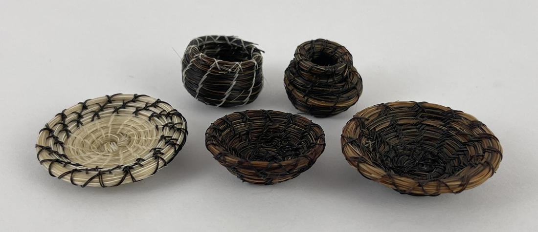 Collection of Miniature Indian Baskets (1 of 7)