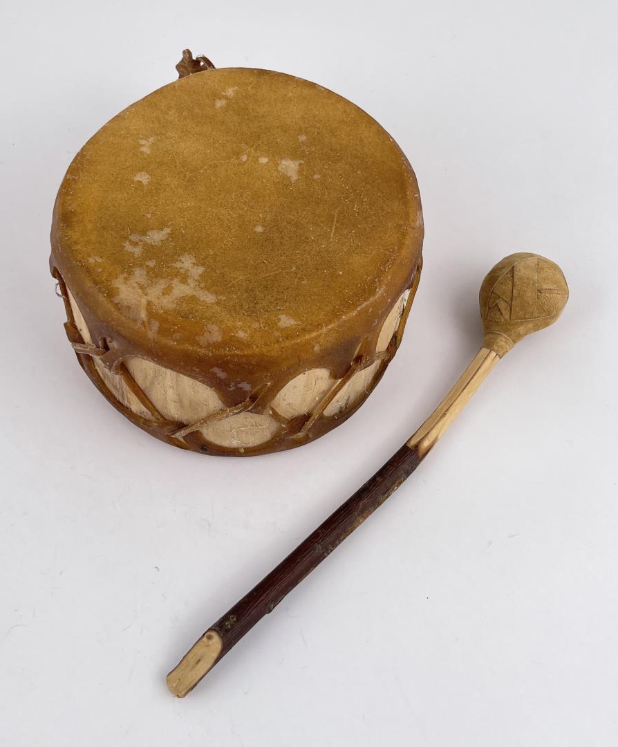 Native American Indian Made Rawhide Drum (1 of 6)