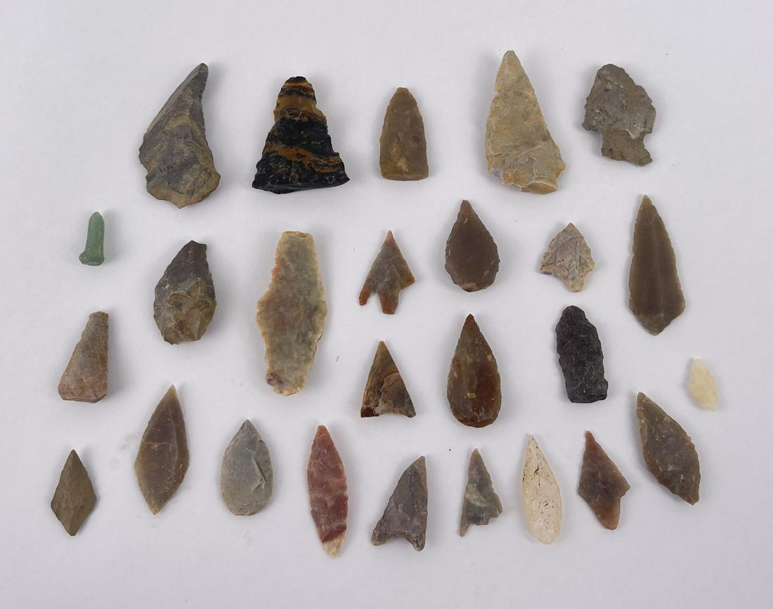 Collection of Ancient Indian Arrowhead Points #2 (1 of 7)