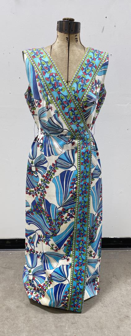 Mid Century Peter Max Maxi Psychedelic Dress: Very nice mid century dress.