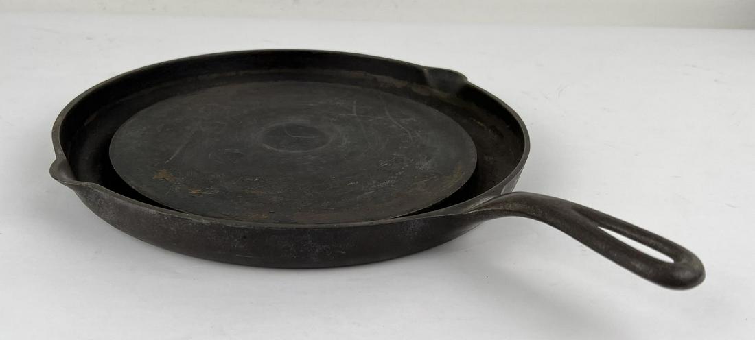 Unusual Patent Pending Cast Iron Skillet Griddle (1 of 5)