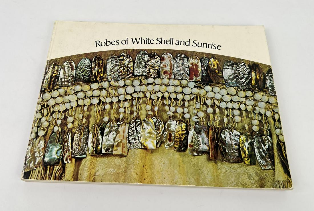 Robes of White Shell and Sunrise (1 of 6)