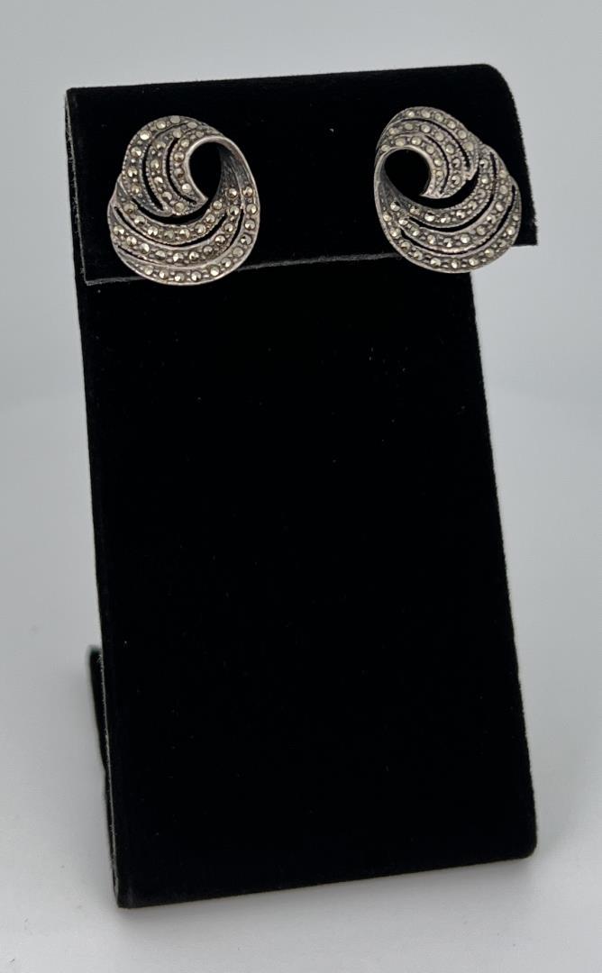Sterling Silver Marcasite Earrings: Nice set.