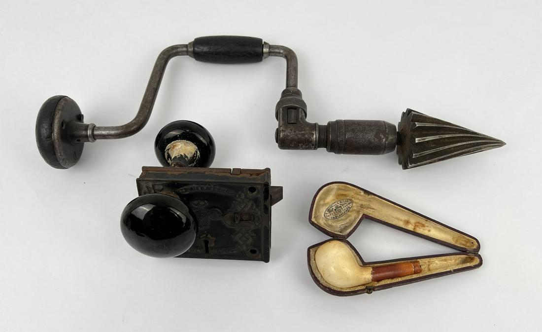 Group of Assorted Collectables (1 of 6)