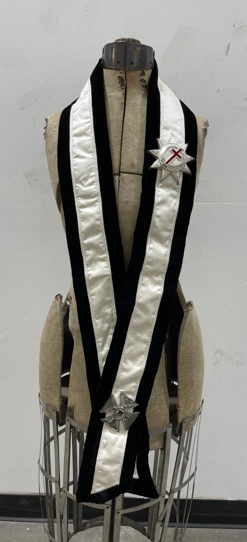 Antique Knights Templar Sash (1 of 12)