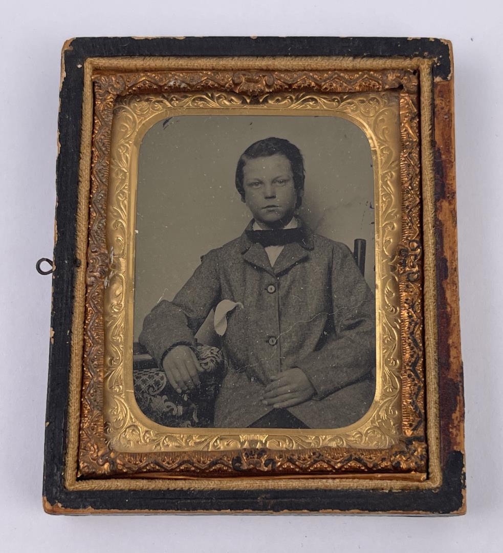 American Ambrotype Photo: Nice old image.