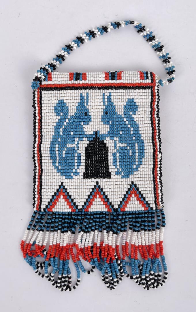 Native American Indian Loom Beaded Bag (1 of 2)