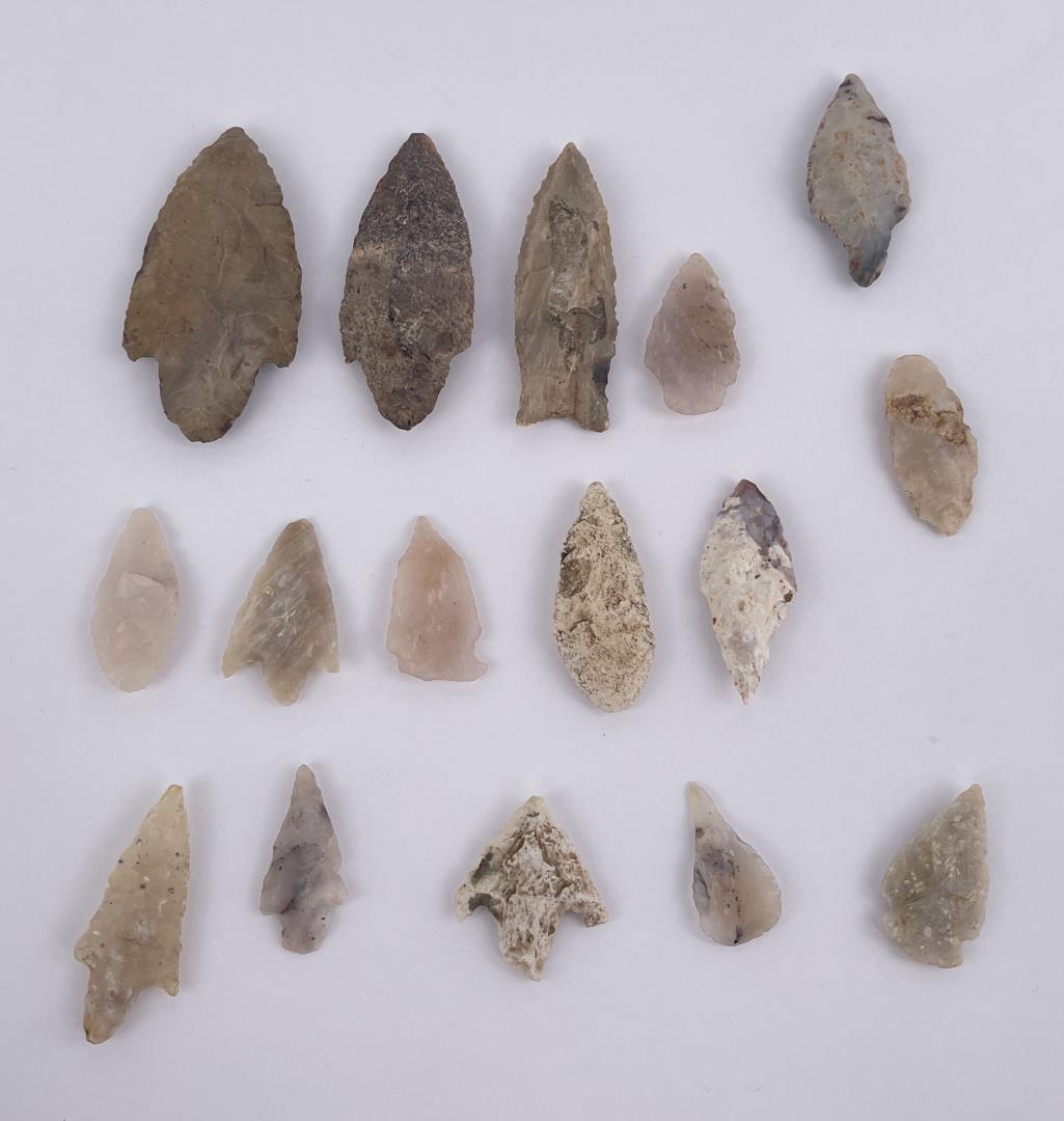 Collection of Ancient Indian Arrowhead Points (1 of 8)
