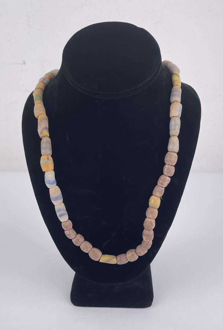 Native American Indian Trade Beads: Nice set.