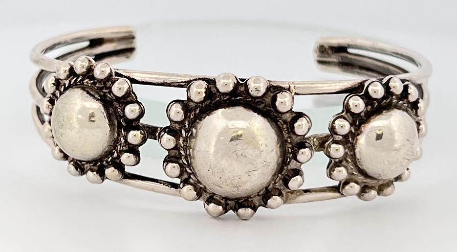 Navajo Sterling Silver Concho Button Bracelet (1 of 7)