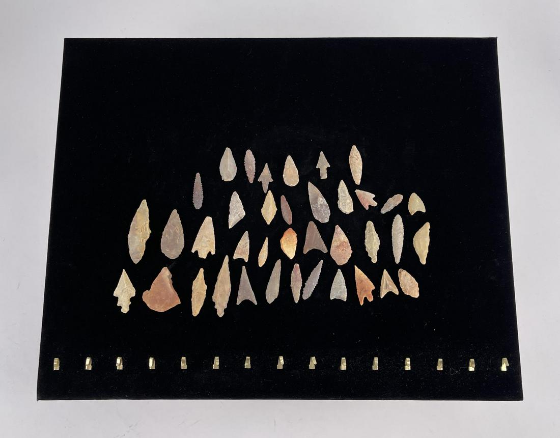 Collection of Ancient Indian Arrowhead Points (1 of 7)