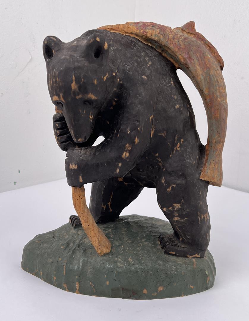 Antique American Folk Art Wood Bear Carving (1 of 6)
