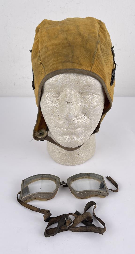 Vintage Motorcycle or Flight Cap and Goggles: Nice grouping