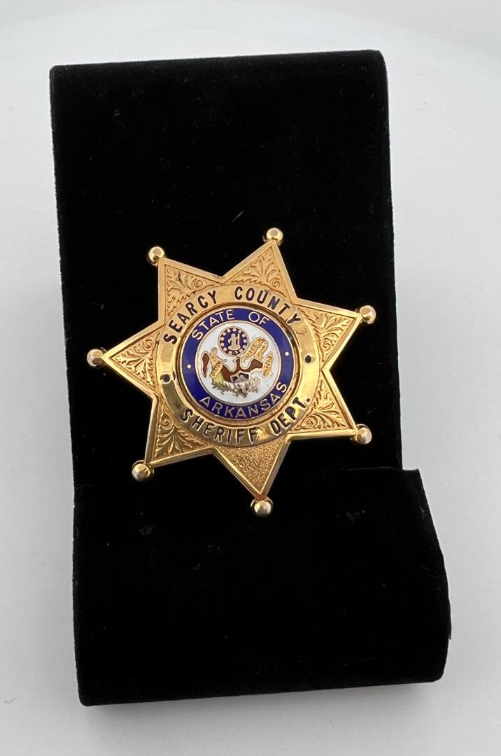 Sheriff Department Searcy County Arkansas Badge: 1 3/4" diameter. Provenance: Jack Ooley Collection.