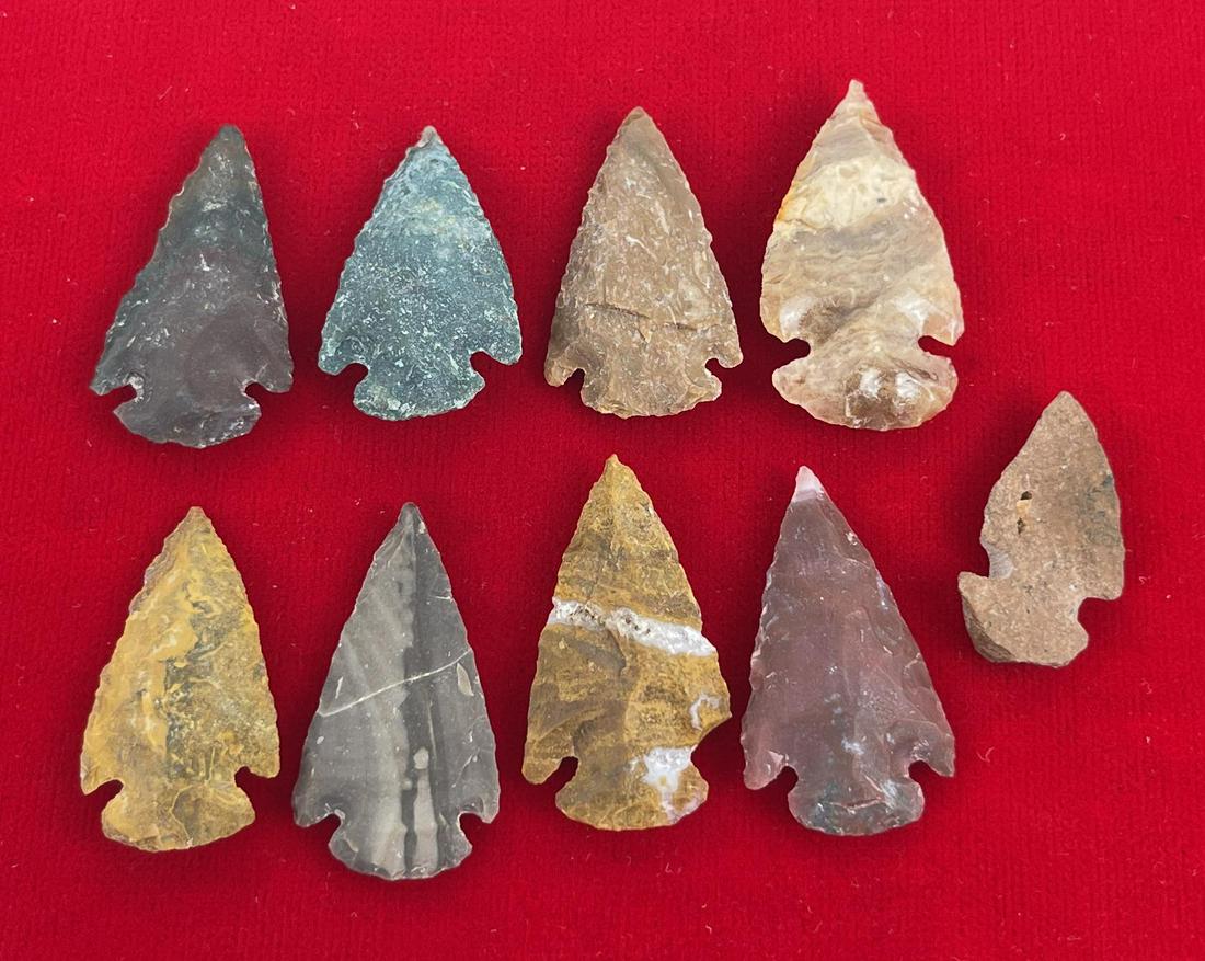 Group of Indian Arrowheads Points (1 of 4)