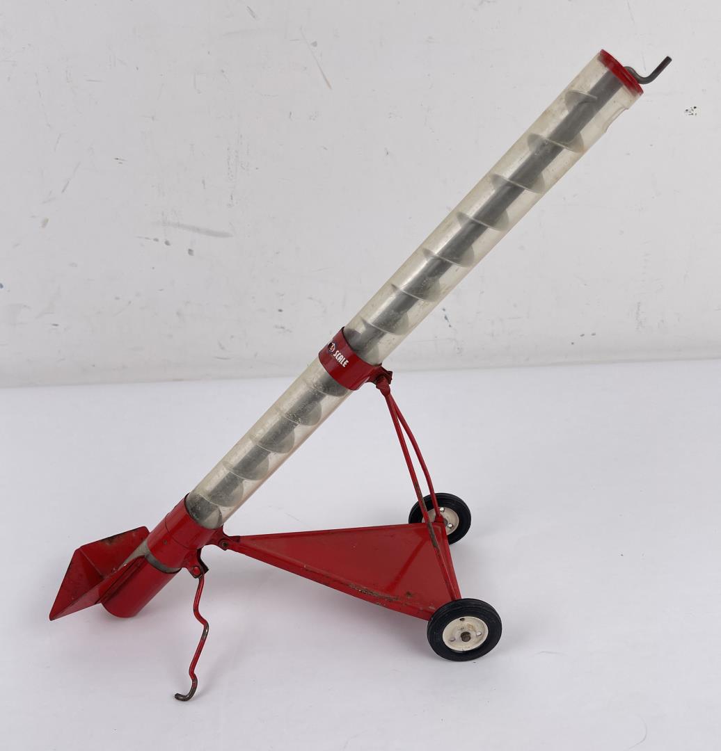 Eska Tru Scale Grain Auger Toy (1 of 7)